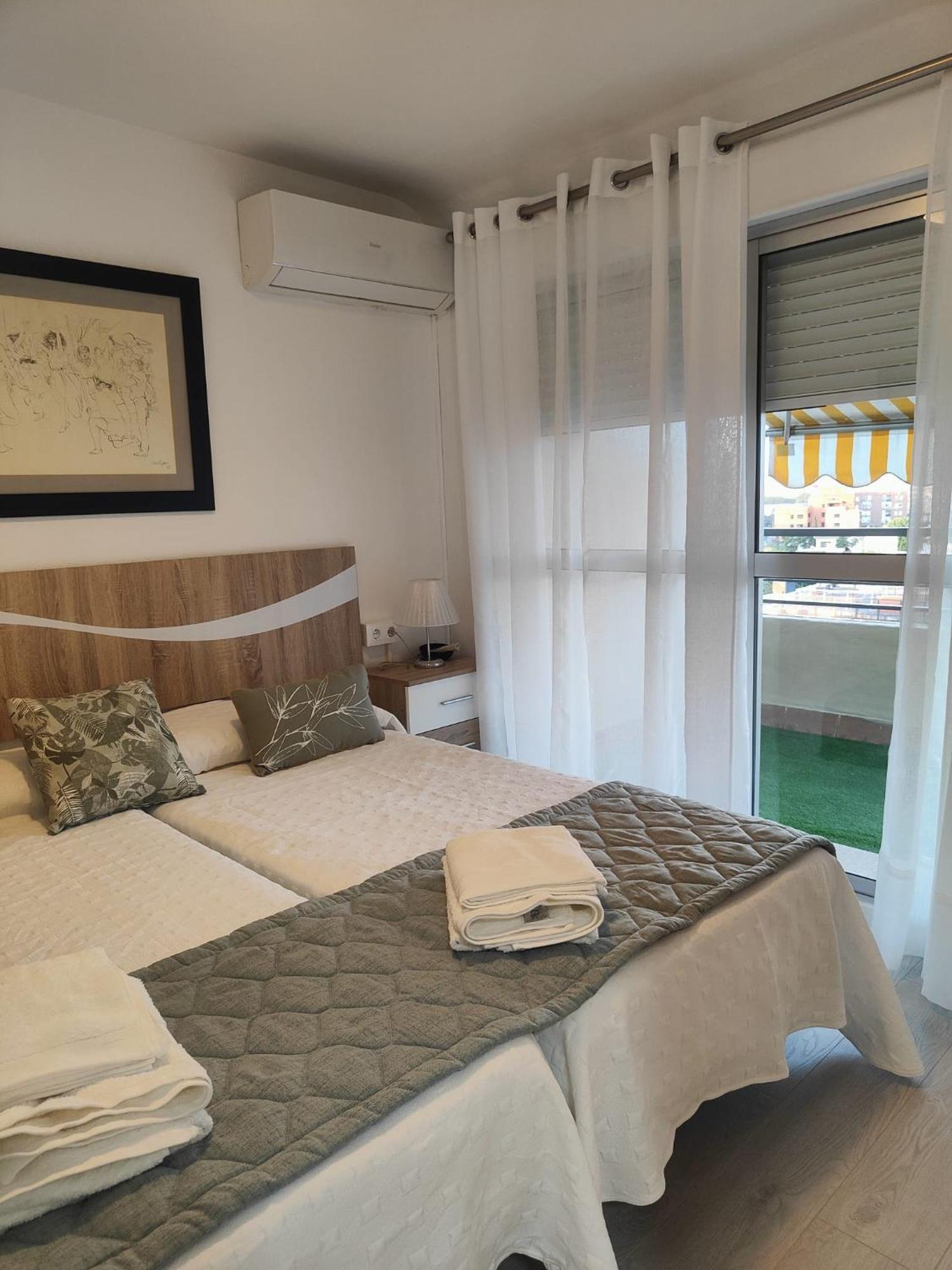 Agradable Duplex Terraza Virgen Del Rocio Apartamento Sevilla